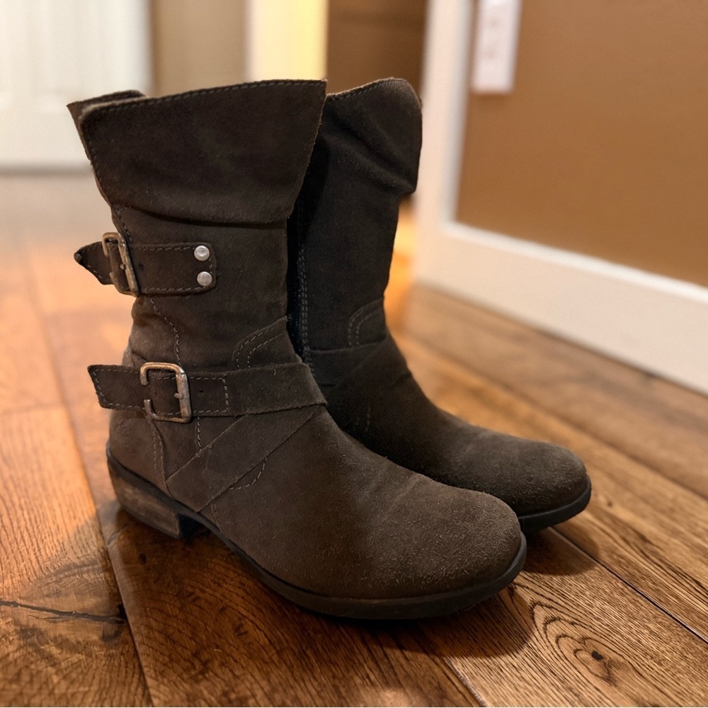 Artisan ‘Kate’ Suede Moto Biker Boots in Charcoal/Dark Taupe Made in Portugal. - Picture 2 of 15